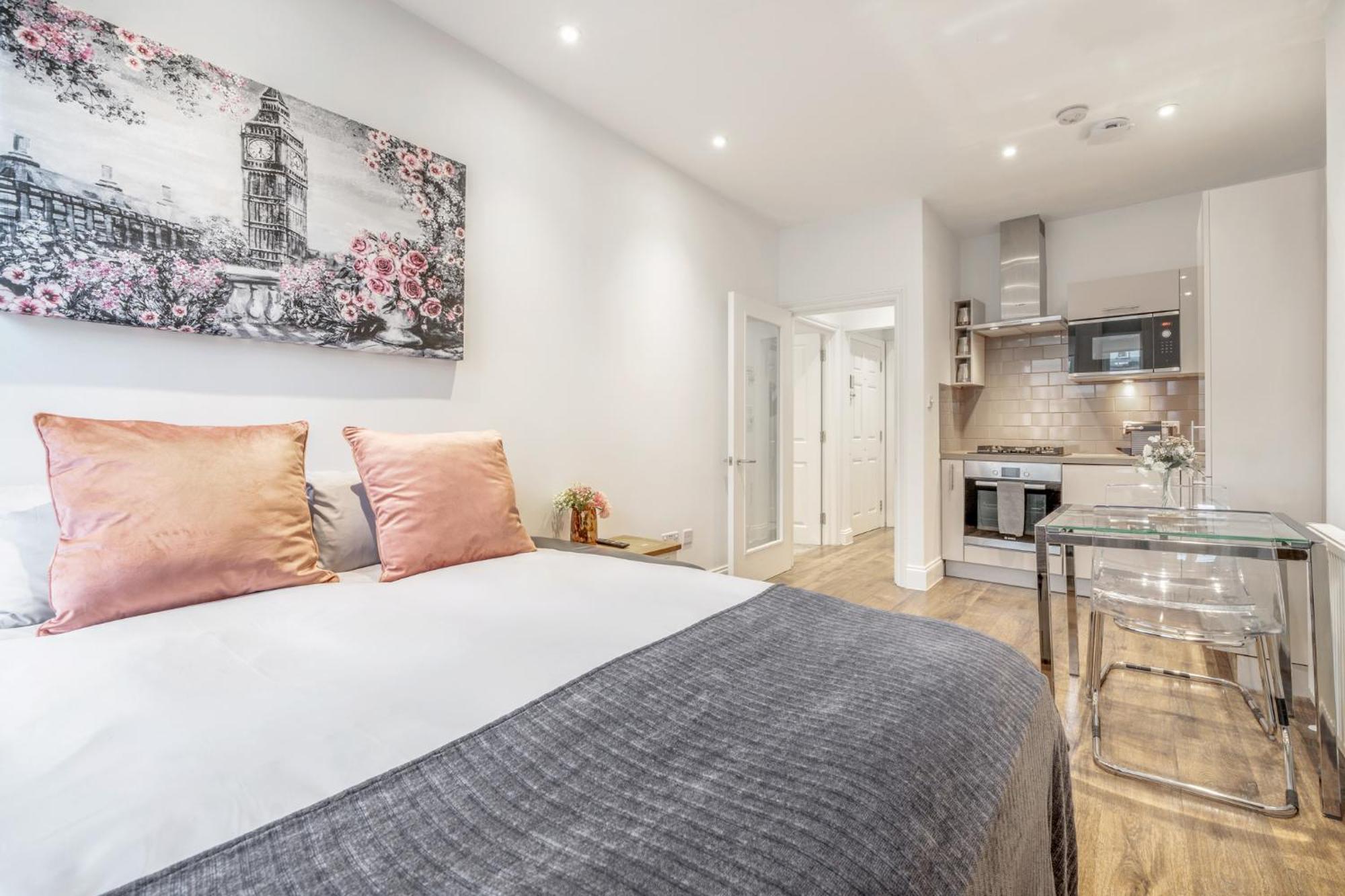Bright & Modern 2-Bed Notting Hill Apartment ロンドン エクステリア 写真