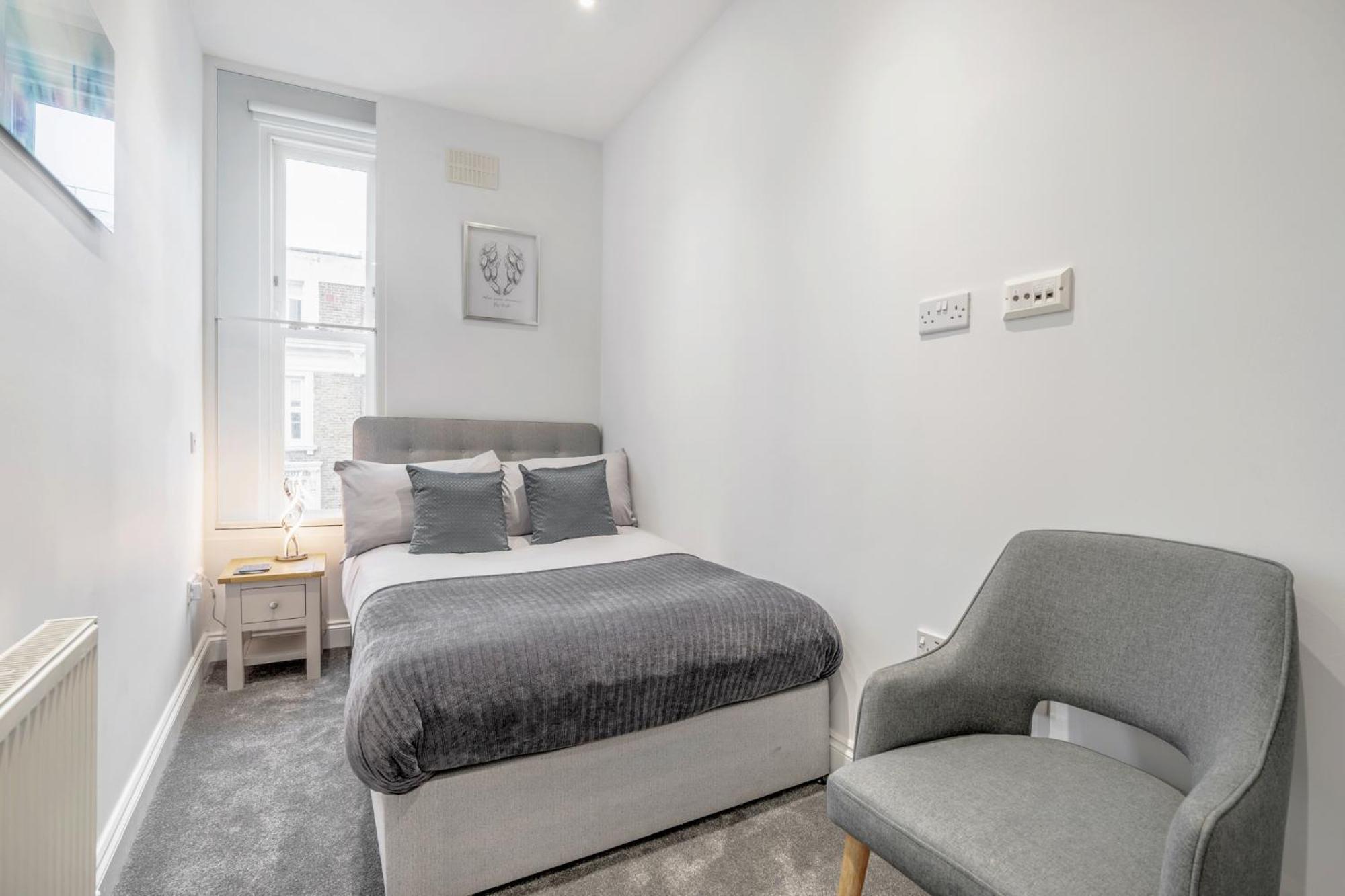 Bright & Modern 2-Bed Notting Hill Apartment ロンドン エクステリア 写真