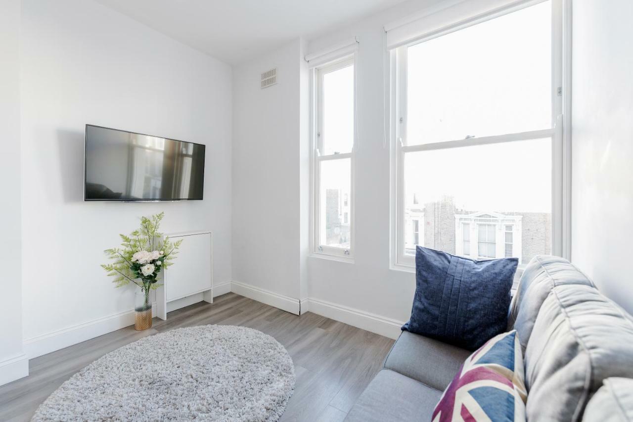 Bright & Modern 2-Bed Notting Hill Apartment ロンドン エクステリア 写真