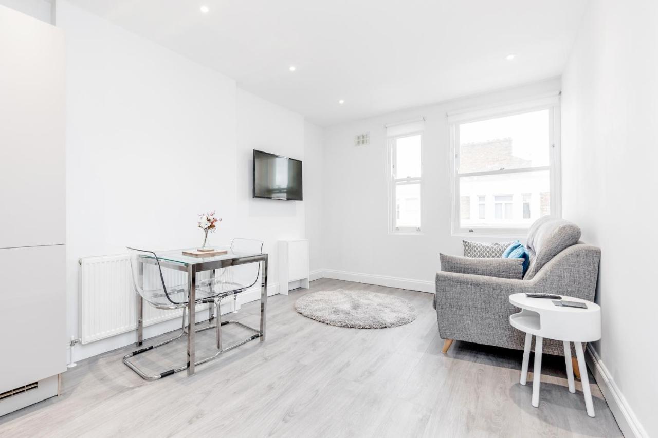 Bright & Modern 2-Bed Notting Hill Apartment ロンドン エクステリア 写真